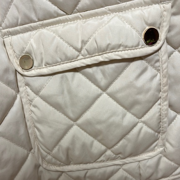 Quilted Cream Vest - Picture 6 of 6